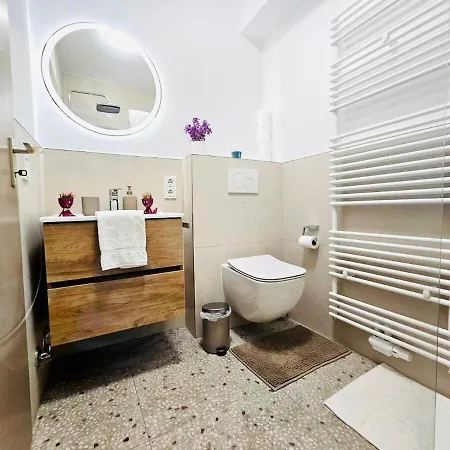 With Outdoor Vibes- Mont24 Apartament *