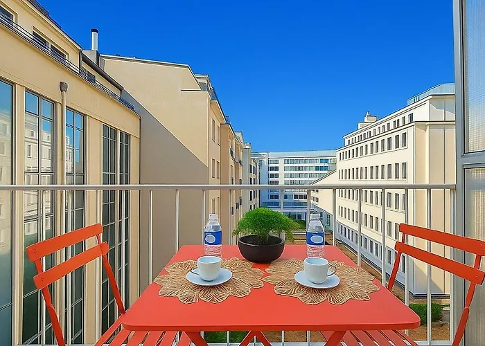 With Outdoor Vibes- Mont24