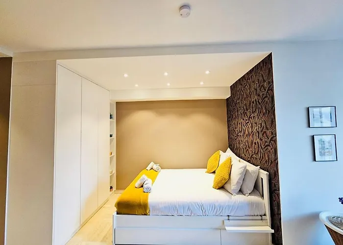 With Outdoor Vibes- Mont24 Appartement Luxembourg